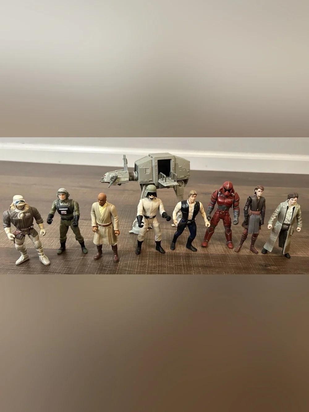 Mixed Lot of 9 Star Wars Loose Action Figure w/AT-AT Walker Mixed Years *READ*
